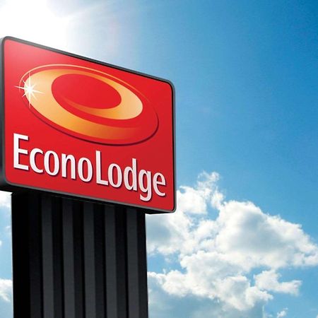 Econo Lodge Asheboro Bagian luar foto