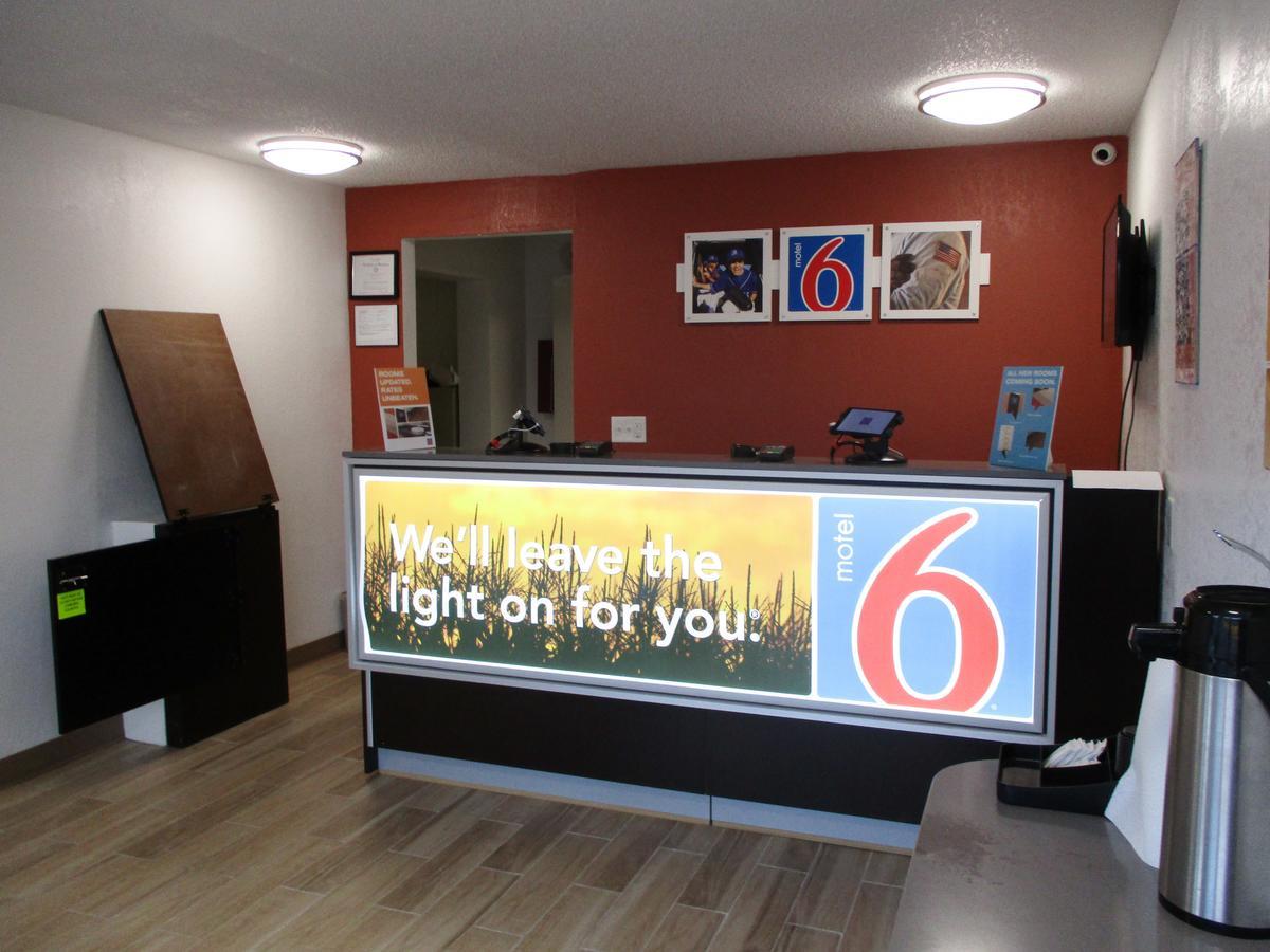 Econo Lodge Asheboro Bagian luar foto